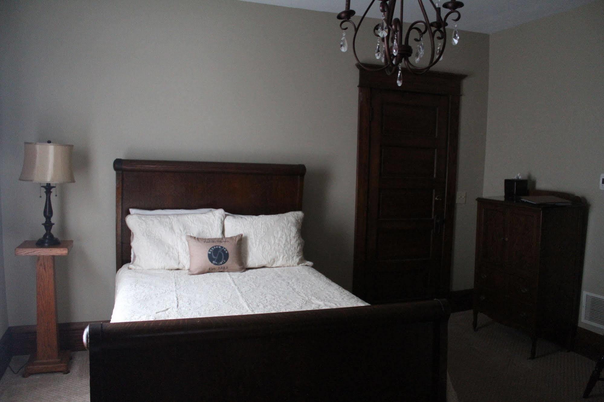 The Buxton Inn Granville ภายนอก รูปภาพ